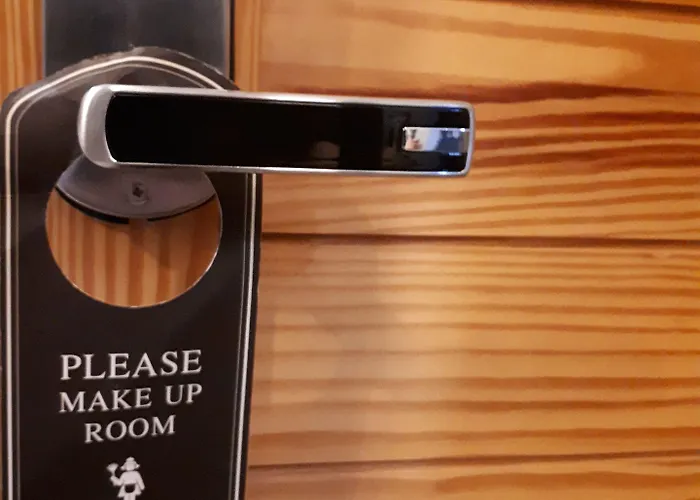 Hotel Bed By 3*