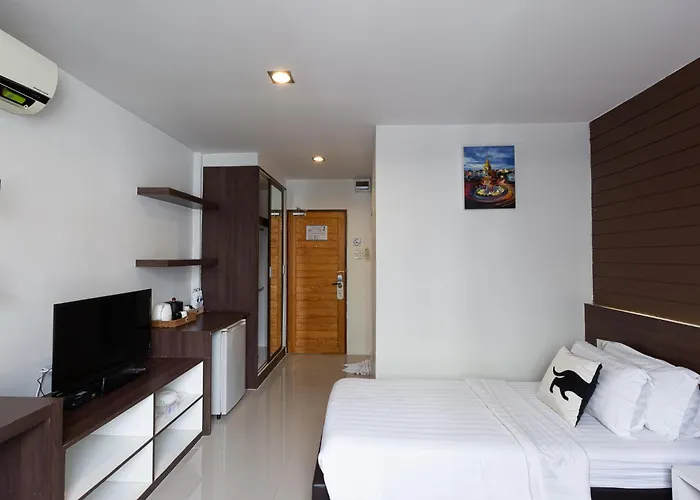 Hotel Bed By 3*