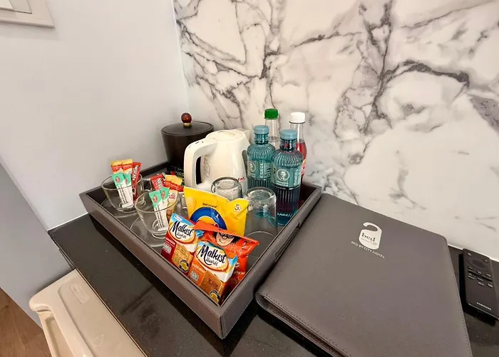 Hotel Bed By 3*